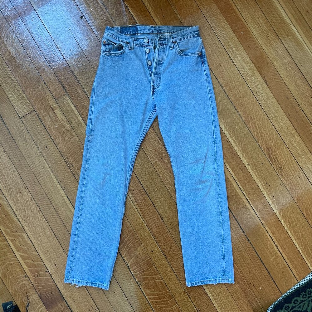 VTG LEVI 501 29W 30L light jeans